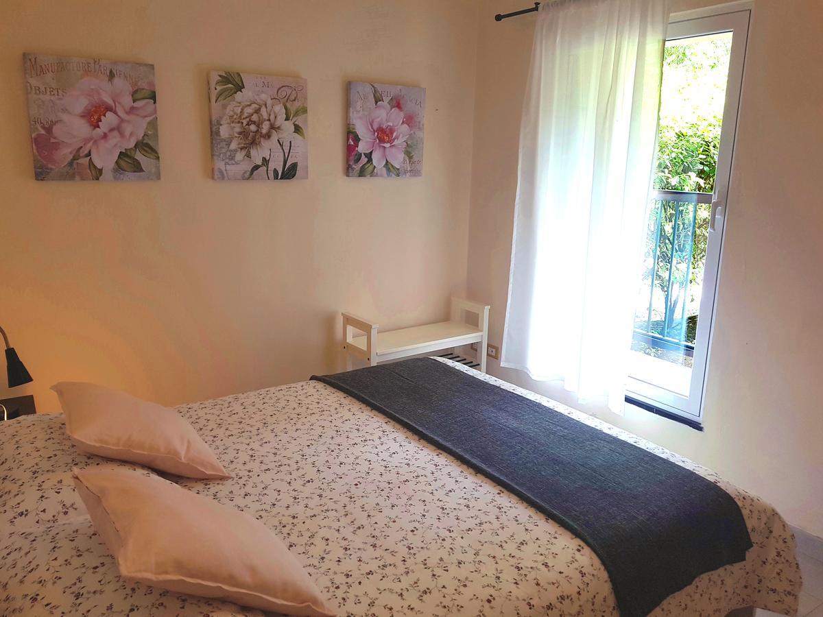 Il Bosco Di Campo Marzano Rooms & Apartments Borzonasca ภายนอก รูปภาพ